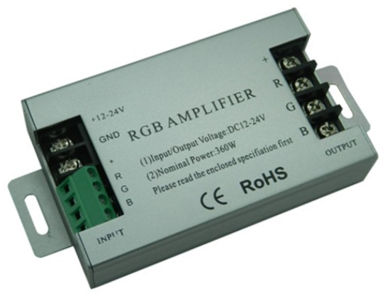 Zosilňovač RGB signálu AMP5